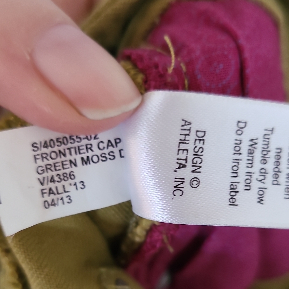 Athleta Green Moss Cropped Denim Hiking Pants, Pink Pockets. Size 6 - Picture 8 of 11